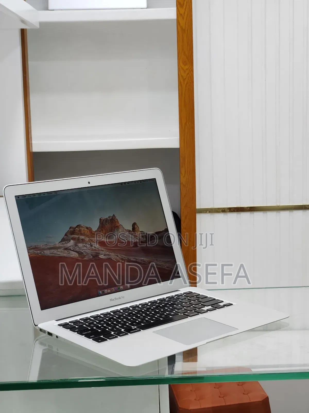 New Laptop Apple MacBook Air 2015 8GB Intel Core i5 SSD 128GB