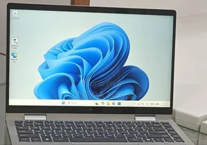 New Laptop HP Envy 14 8GB Intel Core 5 SSD 512GB