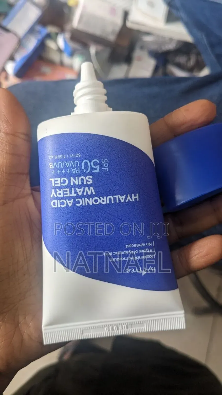 Isntree Hyaluronic Acid Watery Sunscreen Gel