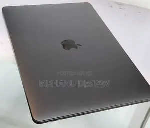 New Laptop Apple MacBook Pro 2017 8GB Intel Core i5 SSD 256GB