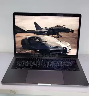 New Laptop Apple MacBook Pro 2017 8GB Intel Core i5 SSD 256GB