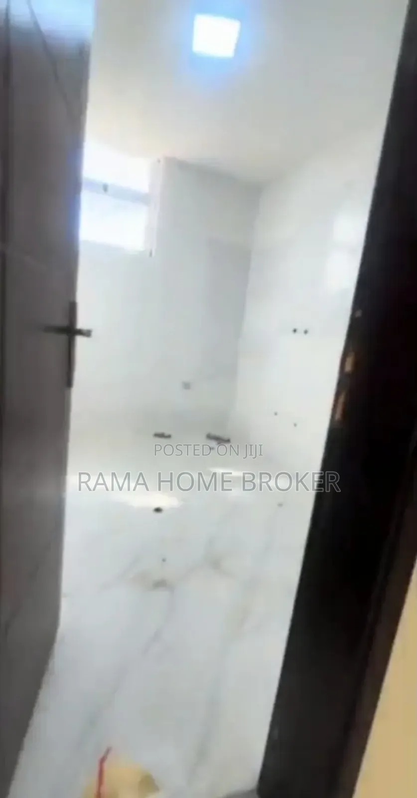 Furnished 4bdrm Apartment in አያት አካባቢ, Yeka for sale