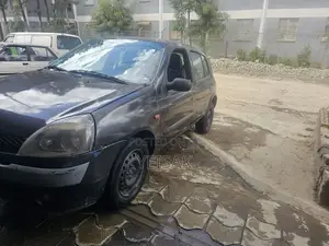 Renault Clio 2002 Black