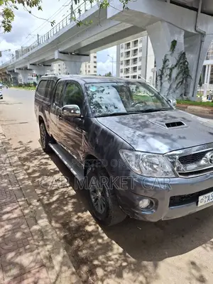 Toyota Hilux 2.5 D-4D SRX 2009 Gray