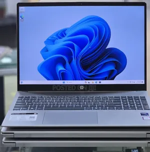 New Laptop HP Pavilion 15 8GB Intel Core Ultra 5 SSD 512GB
