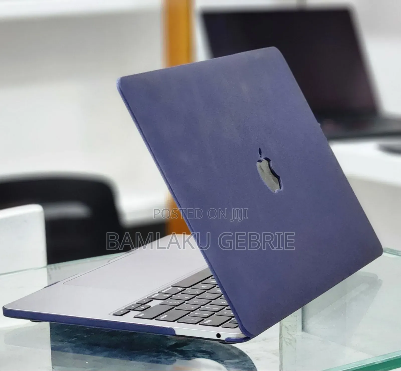 New Laptop Apple MacBook Pro 2021 M1 8GB Apple M1 Pro SSD 512GB