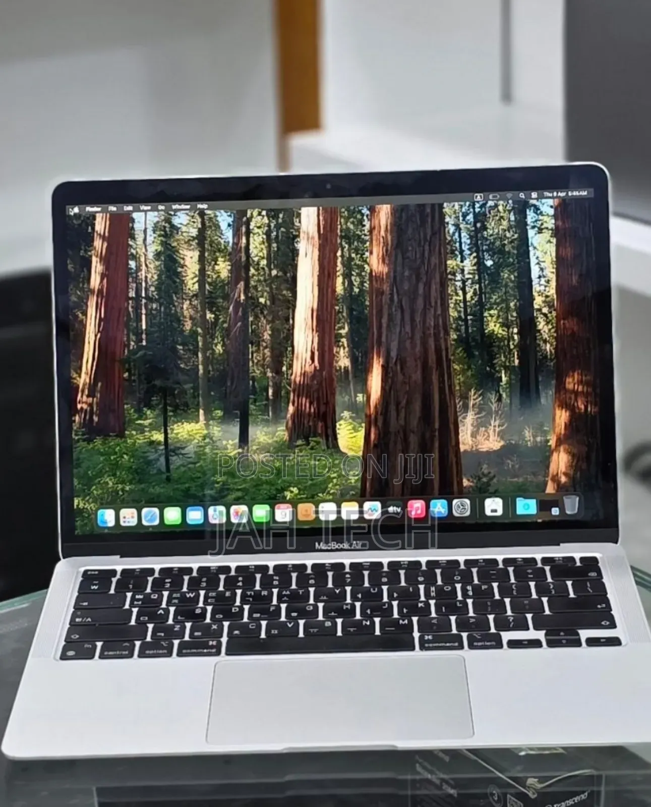 New Laptop Apple MacBook Air 2020 M1 8GB Apple M1 SSD 512GB