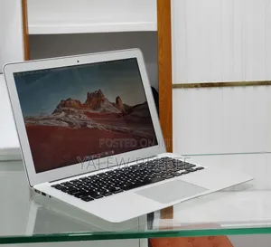New Laptop Apple MacBook Air 2015 8GB Intel Core i5 SSD 128GB