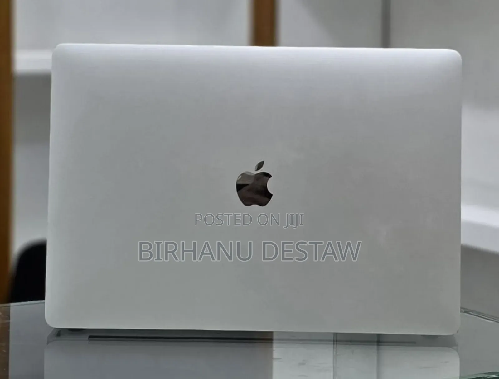 New Laptop Apple MacBook Pro 2016 16GB Intel Core i7 SSD 256GB