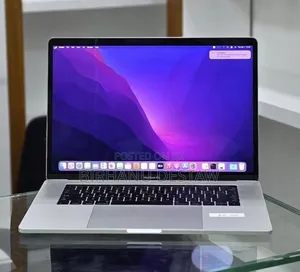 New Laptop Apple MacBook Pro 2016 16GB Intel Core i7 SSD 256GB