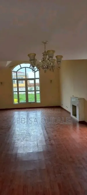 Furnished 7bdrm House in Ccd Real State, Yeka for sale