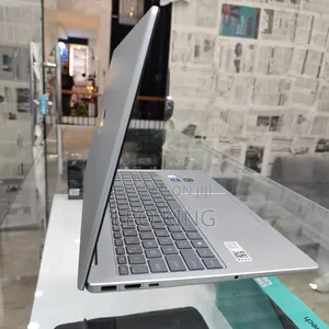 New Laptop HP 14z 16GB Intel Core i7 SSD 512GB