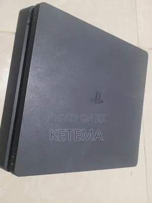 Playstation 4 Eslim