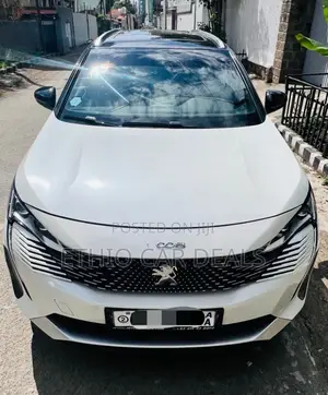 Peugeot 5008 2022 White