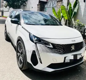 Peugeot 5008 2022 White