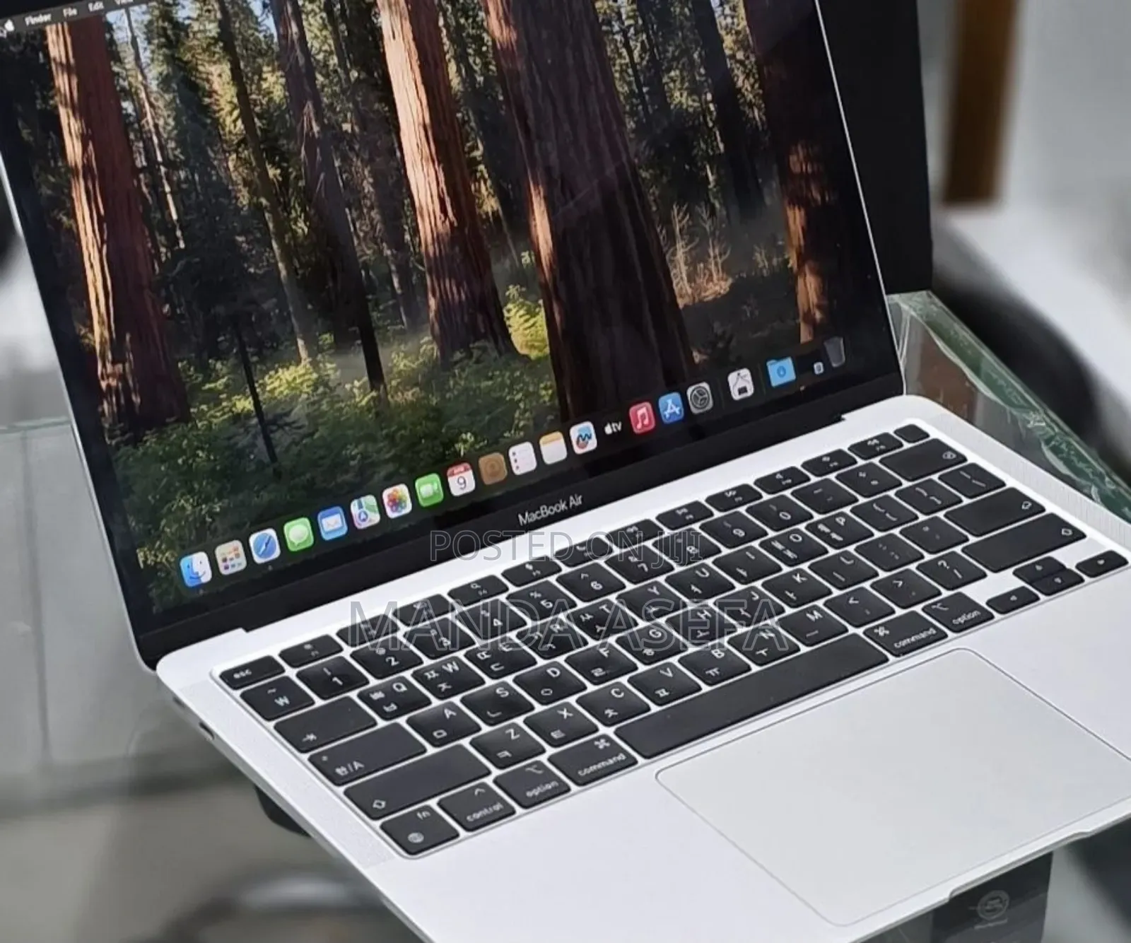New Laptop Apple MacBook Air 2020 M1 8GB Apple M1 SSD 512GB