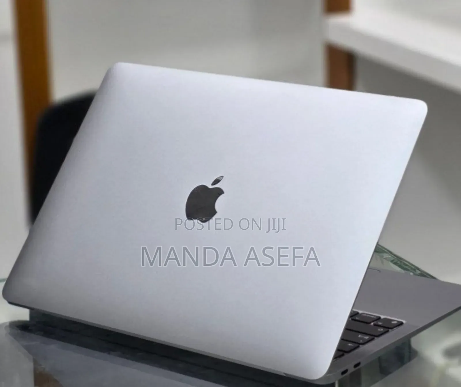 New Laptop Apple MacBook Air 2020 M1 8GB Apple M1 SSD 256GB