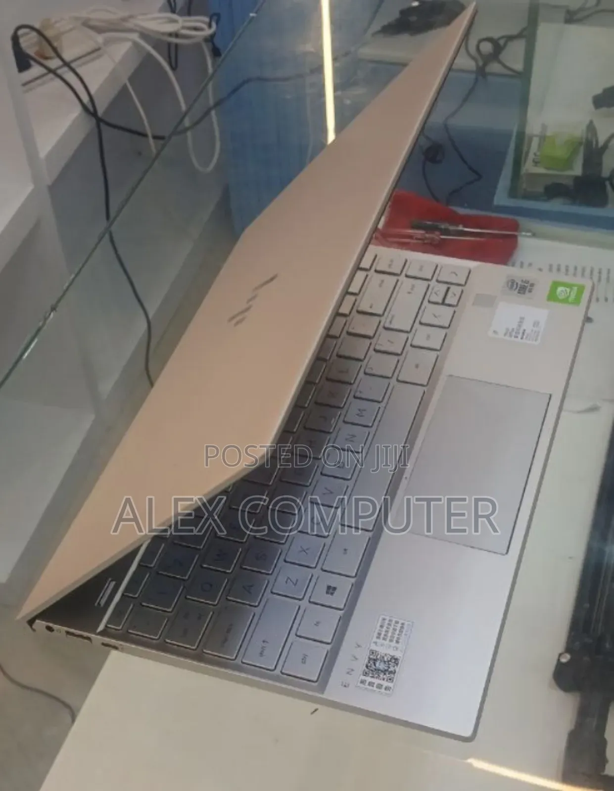 New Laptop HP Envy X360 8GB Intel Core i5 SSD 512GB