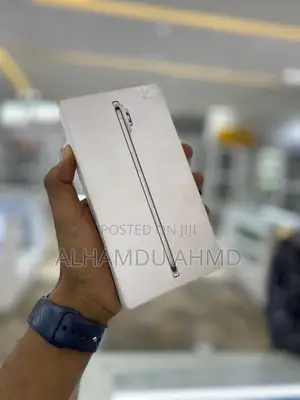 New Apple iPhone 17e 512 GB