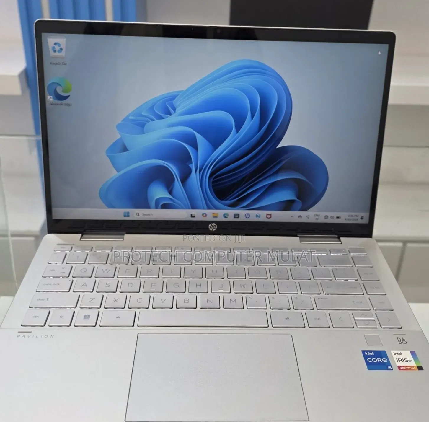 New Laptop HP Pavilion x360 14 16GB Intel Core i5 SSD 1T