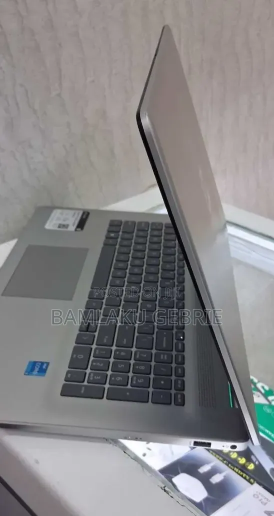 New Laptop HP Stream Notebook 8GB Intel Core i3 SSD 256GB