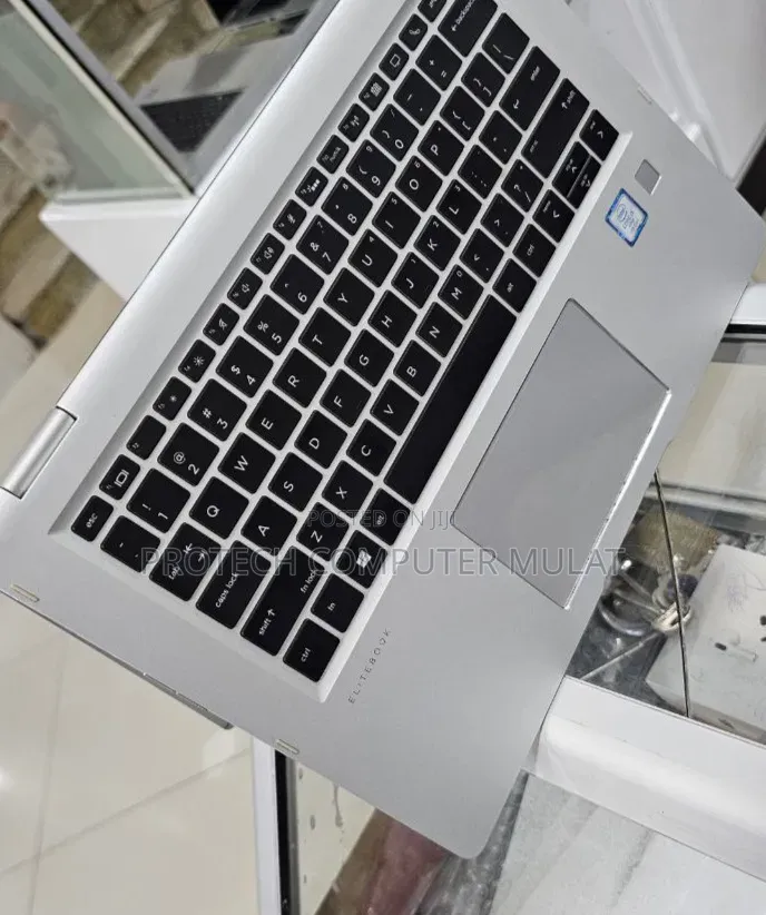 New Laptop HP EliteBook X360 1030 G2 8GB Intel Core i5 SSD 256GB