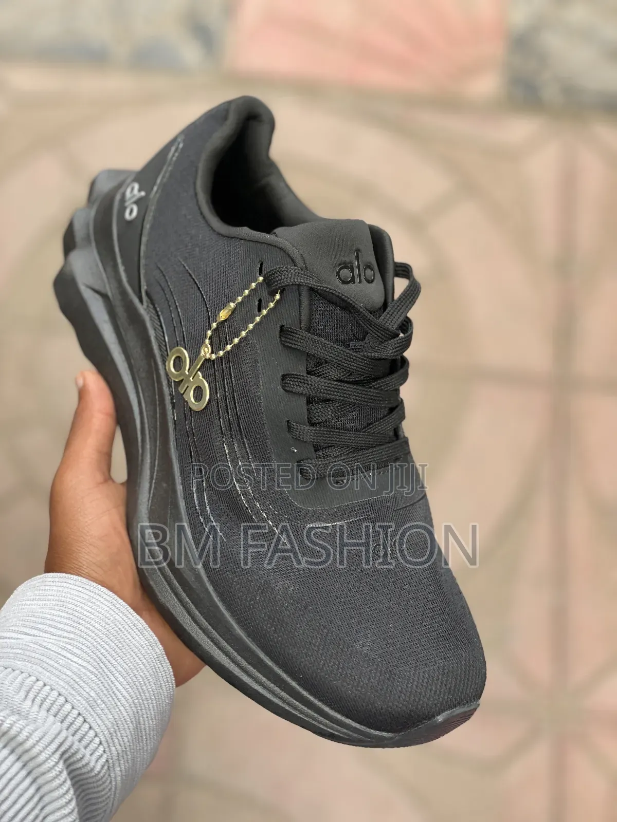 Alo Yoga Recovery Mode Sneakers