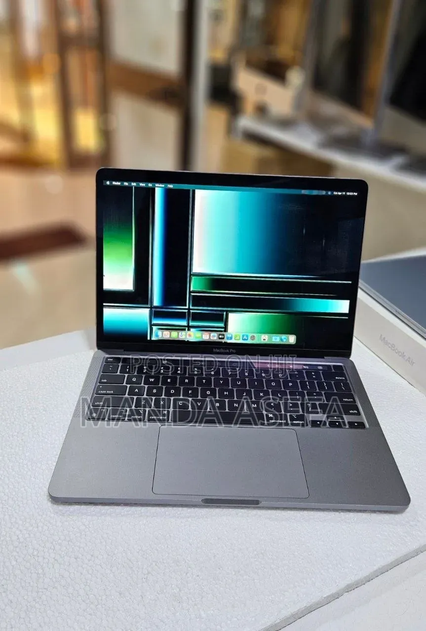 New Laptop Apple MacBook Pro 8GB Apple M2 SSD 256GB