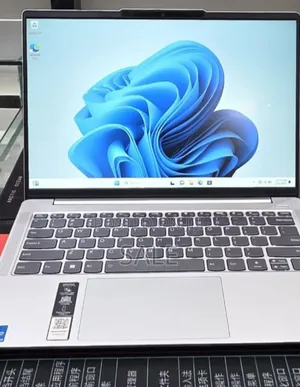 New Laptop Lenovo Ideapad 3 16GB Intel Core i5 SSD 512GB