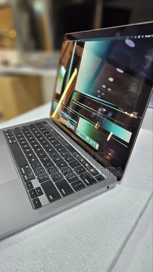 New Laptop Apple MacBook Pro 8GB Apple M2 SSD 256GB
