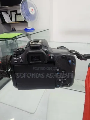 Canon 77d Camera