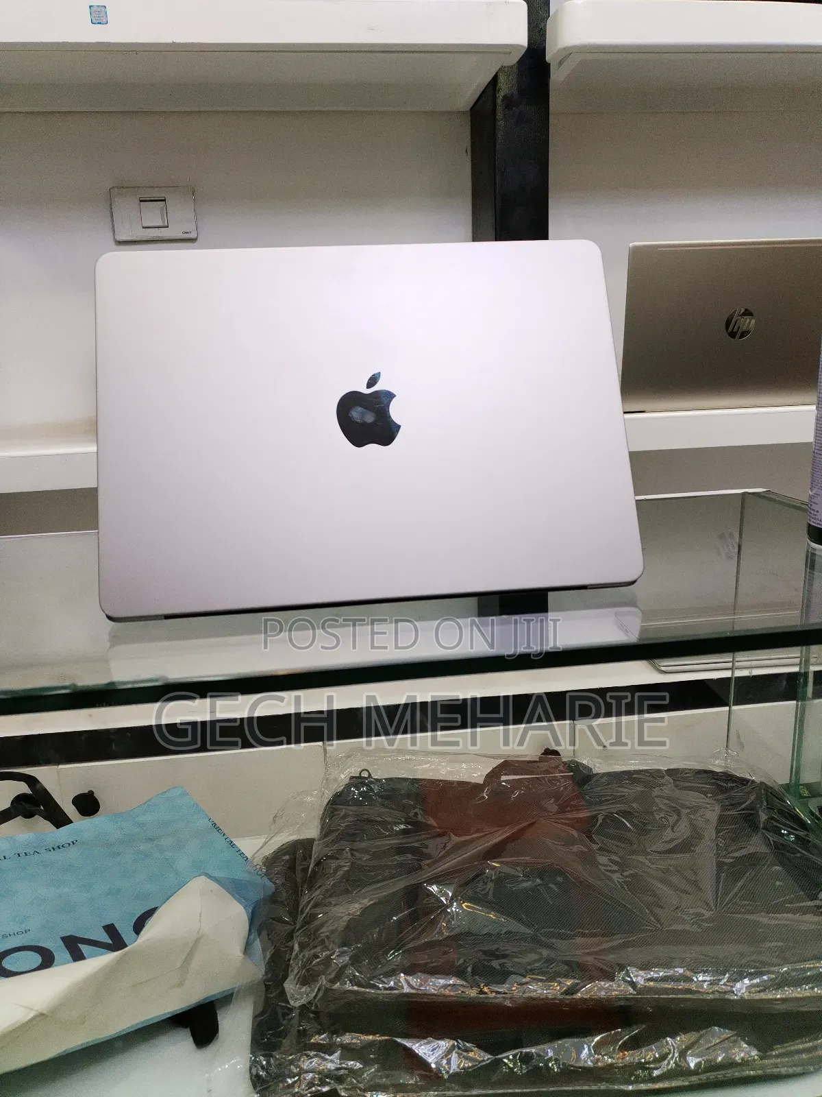 New Laptop Apple MacBook Air 2022 M2 8GB Apple M2 SSD 512GB