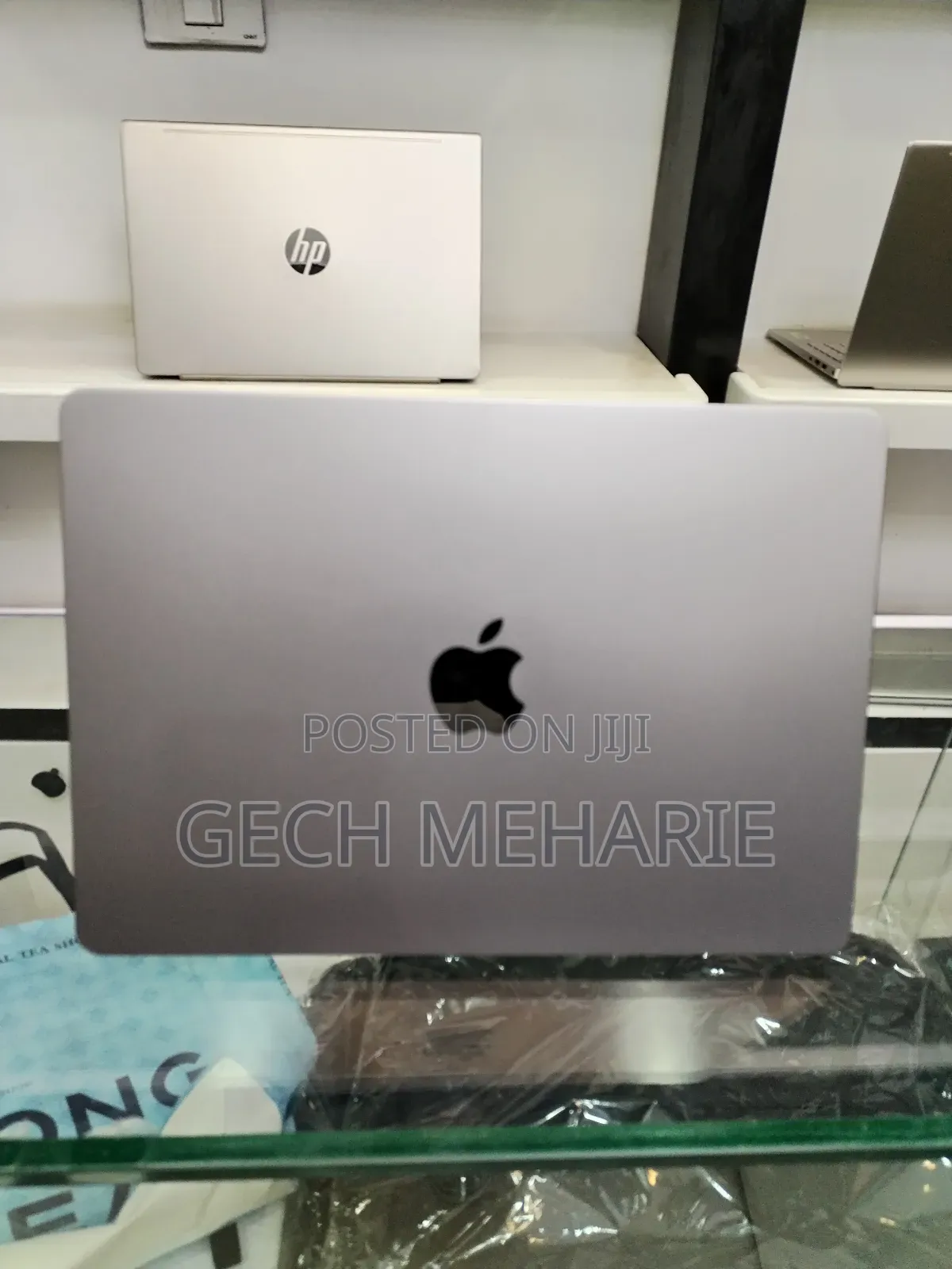 New Laptop Apple MacBook Air 2022 M2 8GB Apple M2 SSD 512GB