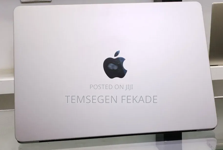 New Laptop Apple MacBook Air 2023 M2 8GB Apple M2 SSD 512GB