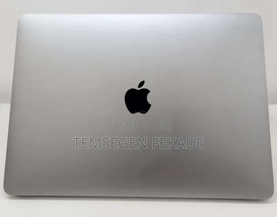 New Laptop Apple MacBook Pro 2017 8GB SSD 128GB