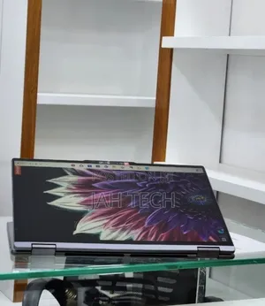 New Laptop Lenovo Yoga 7i 16GB Intel Core Ultra 7 SSD 512GB