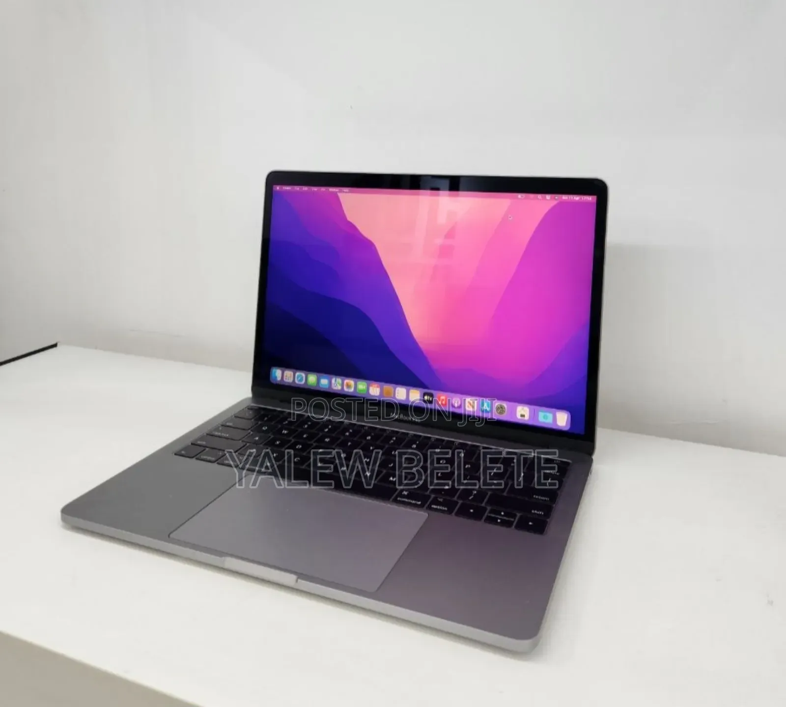New Laptop Apple MacBook Pro 2017 8GB SSD 128GB