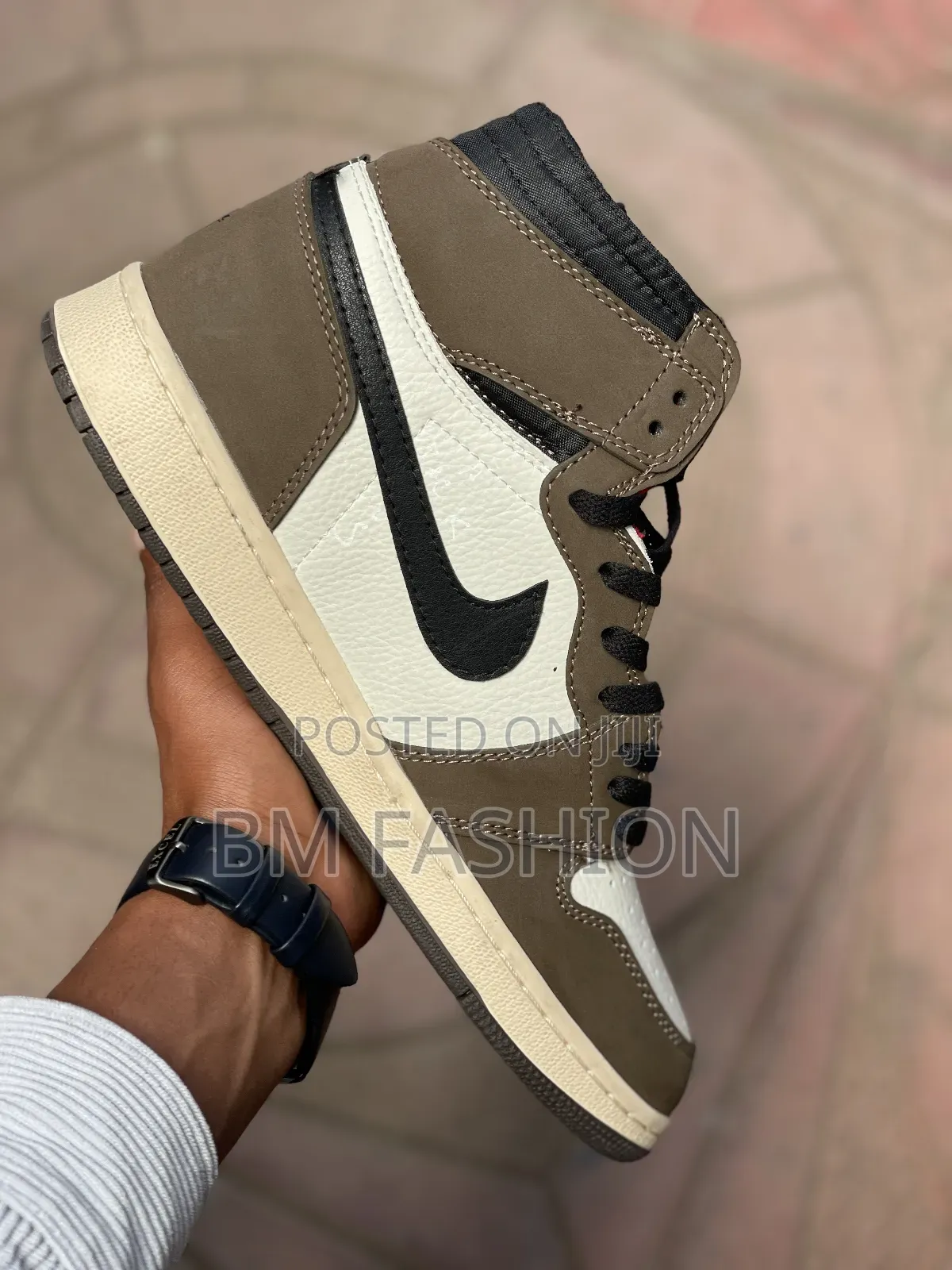 Travis Scott X Air Jordan 1 High "Moncha"