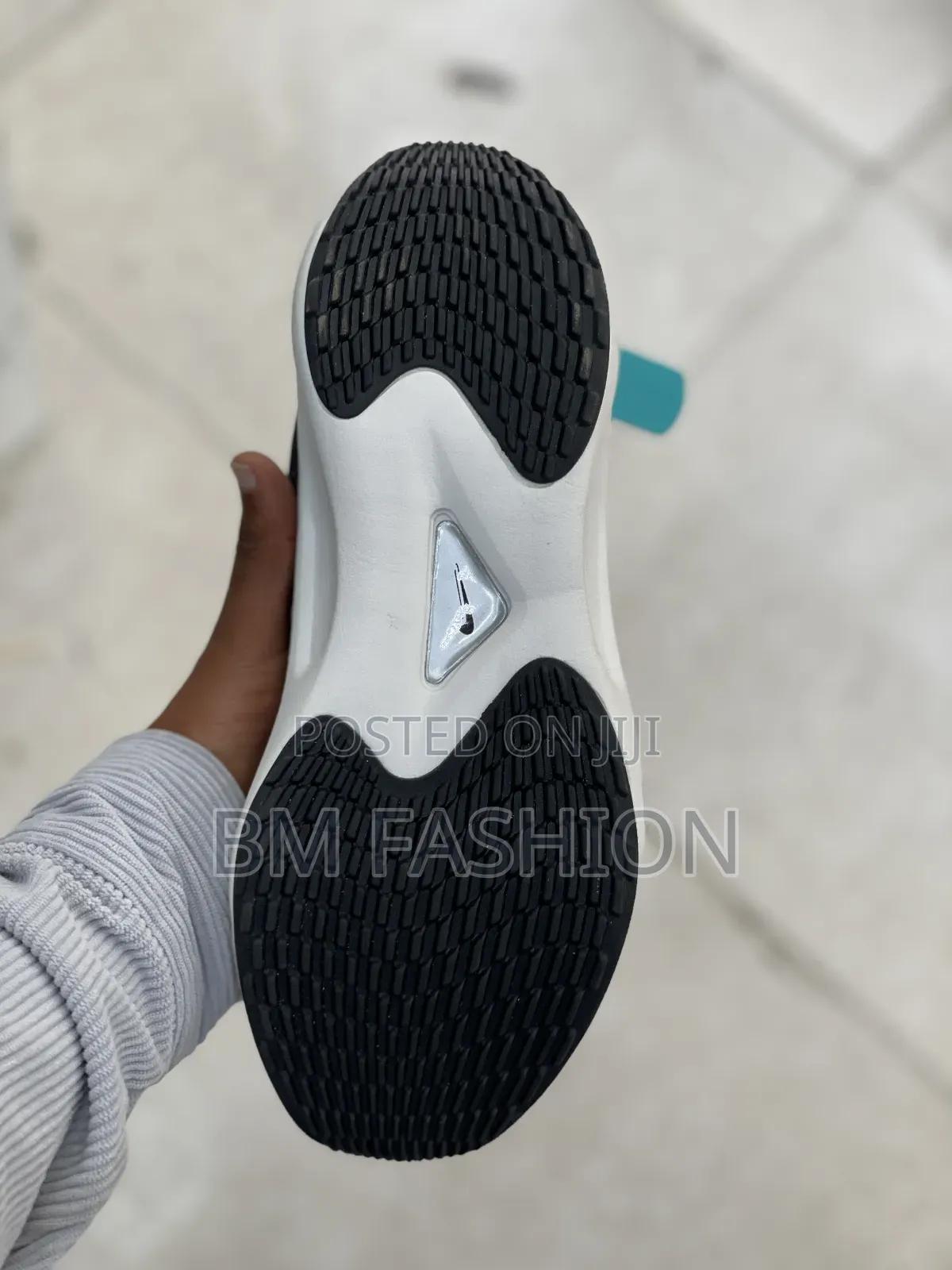 Nike Lightweight Black Knit Running Sneakers