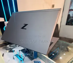 New Laptop HP ZBook Studio G8 16GB Intel Core i7 SSD 512GB