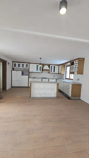 6bdrm House in Lebu, Nifas Silk-Lafto for sale