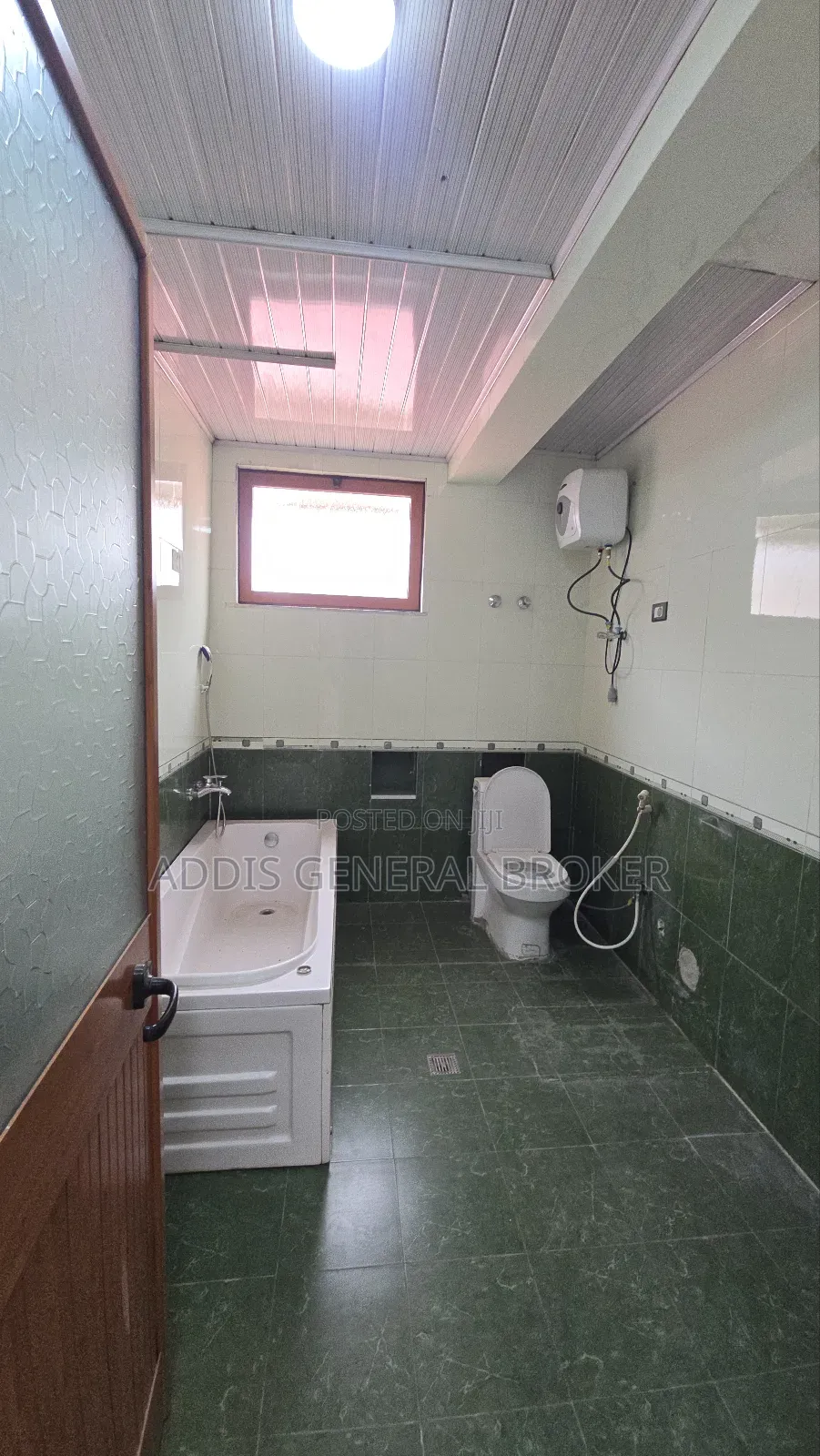 6bdrm House in Lebu, Nifas Silk-Lafto for sale