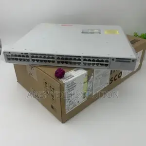 Cisco 2960 24 Port Switch
