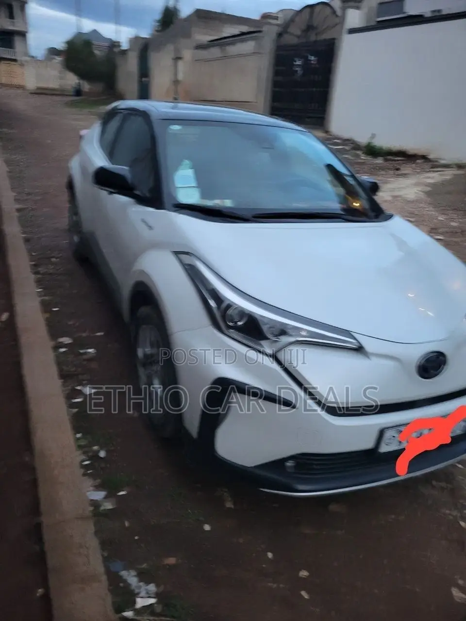Toyota C-HR 2023 White