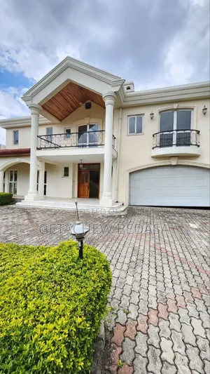 4bdrm House in Ccd, Oromia-Finfinne for sale