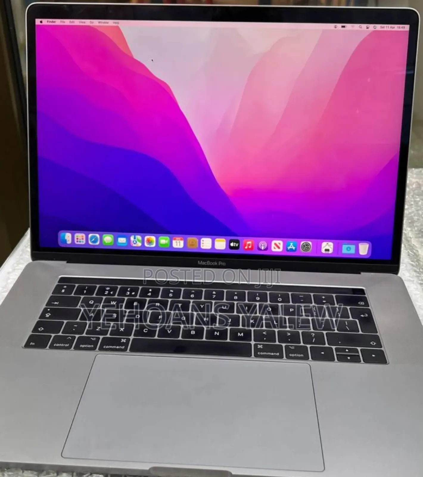 New Laptop Apple MacBook Pro 2017 16GB Intel Core i7 SSD 512GB