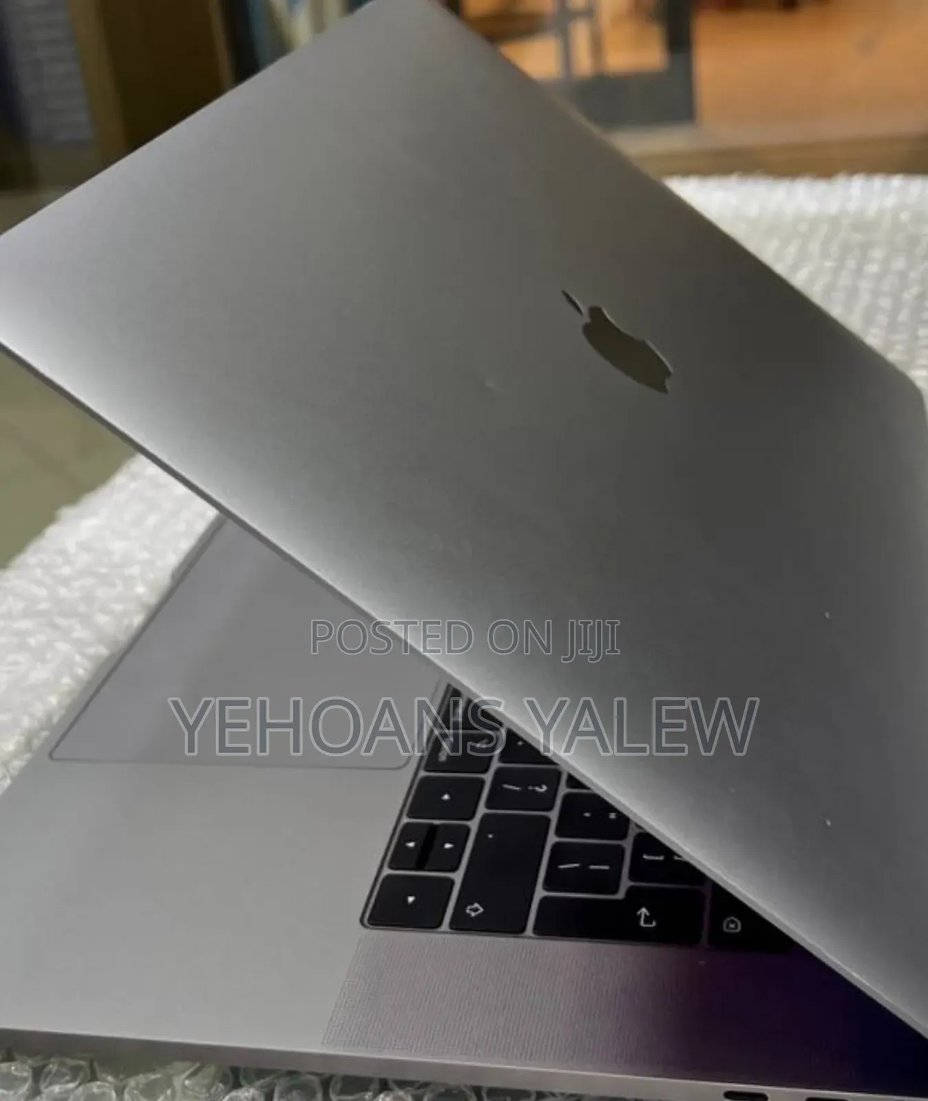 New Laptop Apple MacBook Pro 2017 16GB Intel Core i7 SSD 512GB