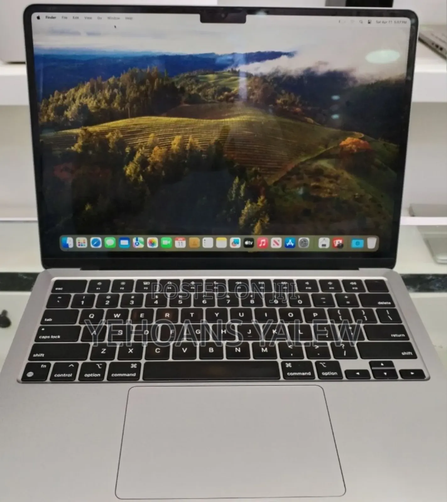 New Laptop Apple MacBook Air 2022 M2 8GB Apple M2 SSD 512GB