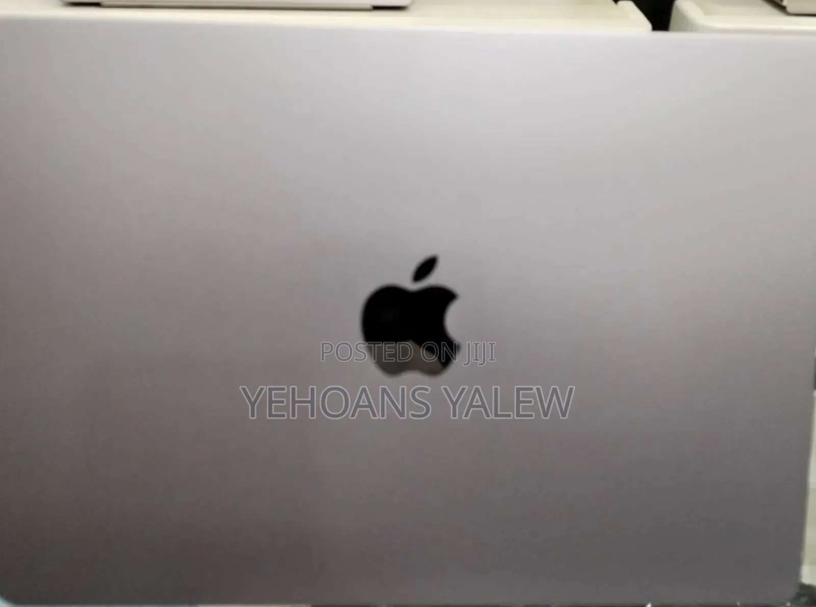 New Laptop Apple MacBook Air 2022 M2 8GB Apple M2 SSD 512GB