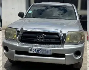 Toyota Tacoma 2008 Silver